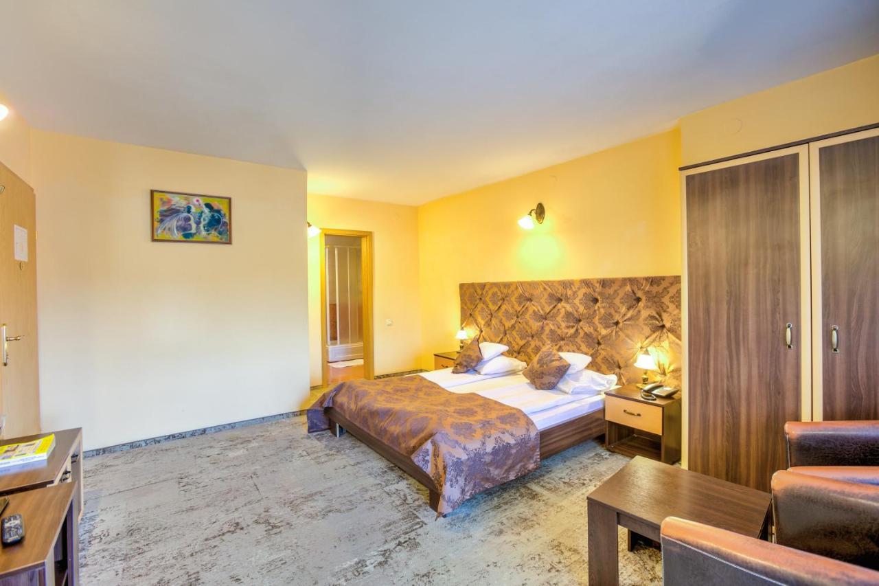 Pensiunea Ambient Brașov Exterior foto